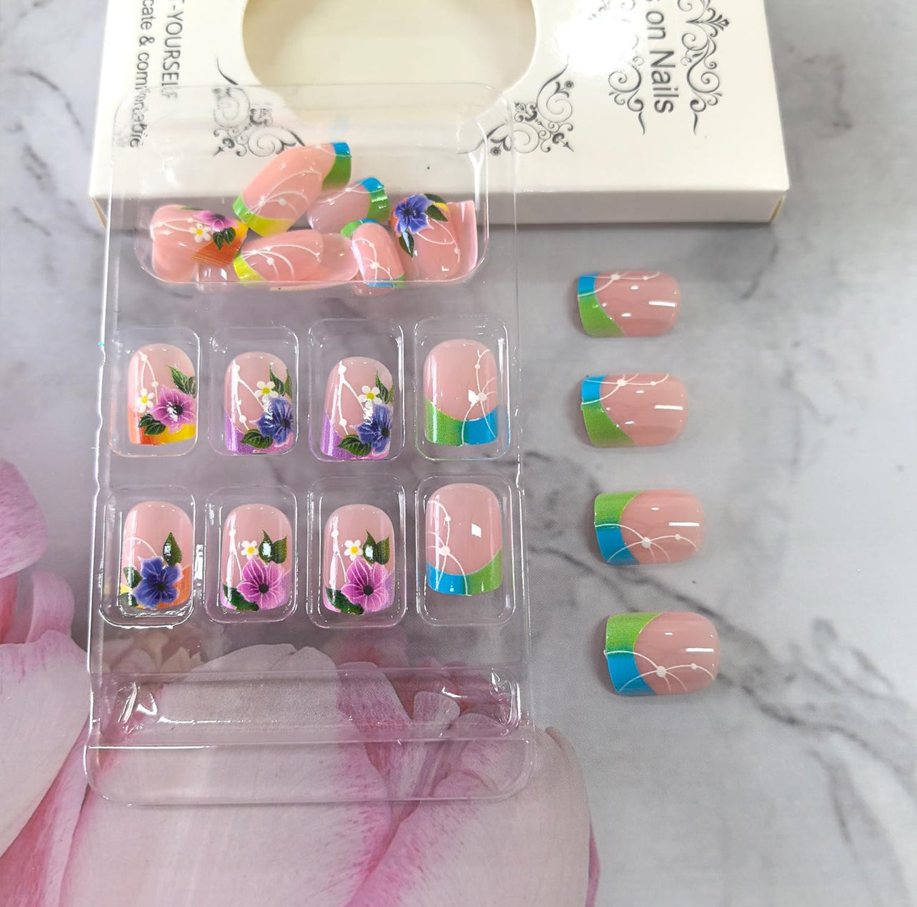 Cute Spring Florals Press-On Nails Fake Artificial Nails 24 Pcs-Free shipping