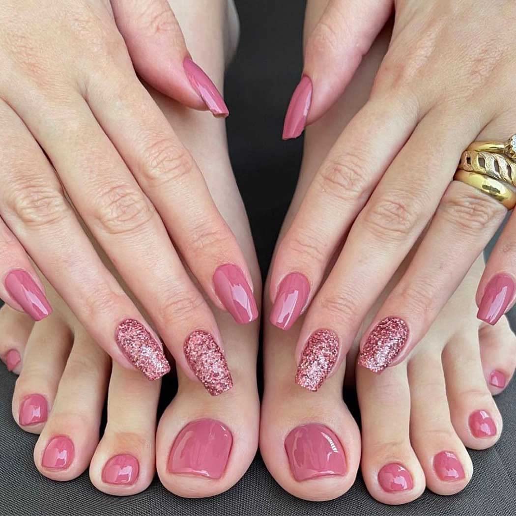 Stylish Pink Press-On Nail Set For Fingers And Toes, Shimmer And Glossy Finish-Free Shipping - Lady Luana Luxe Nails