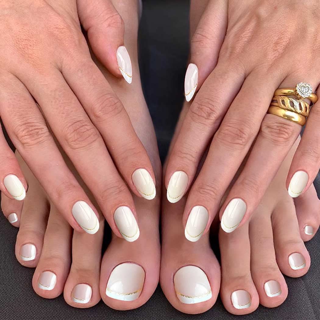 Stylish Silver Press-On Nail Set For Fingers And Toes, Shimmer And Glossy Finish-Free Shipping - Lady Luana Luxe Nails