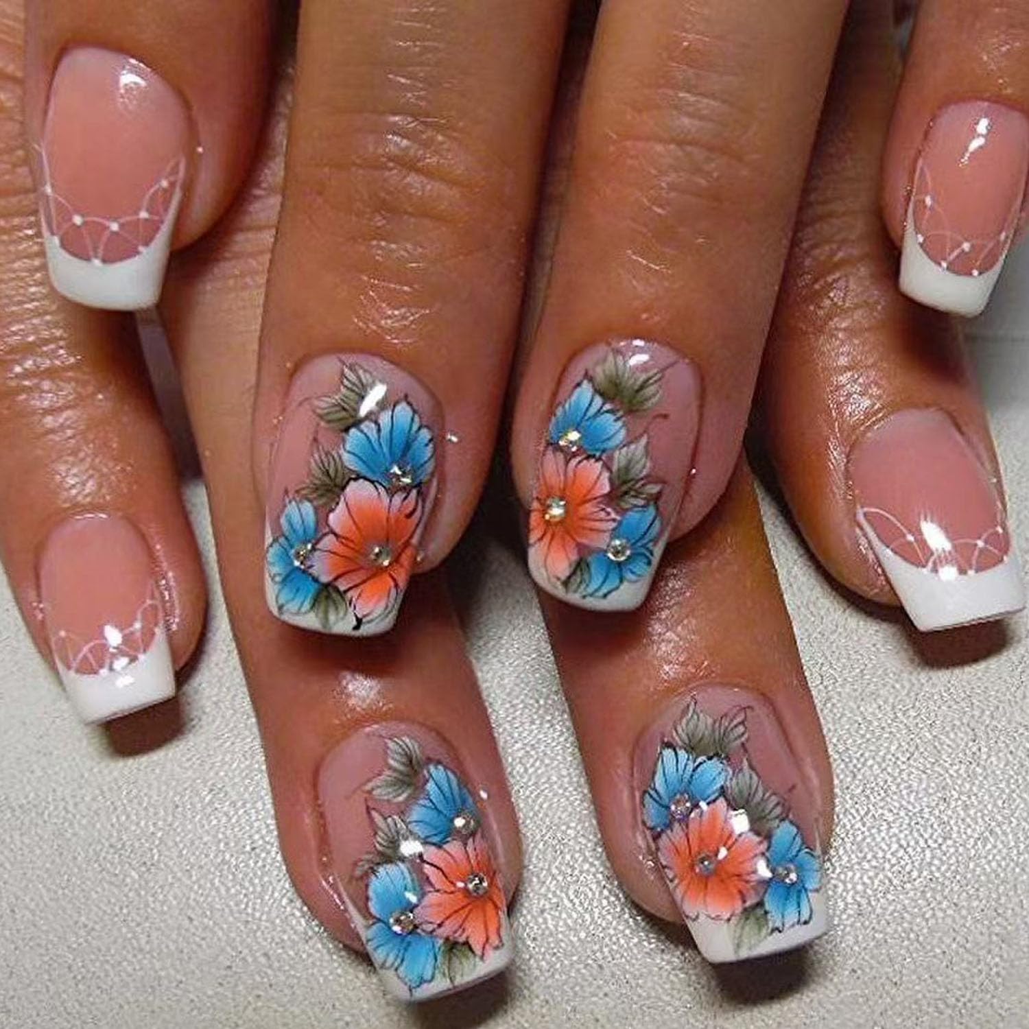 Easter Press On Nails Short Fake Nails with Glue Rabbit Eggs Pattern Design Flower False Nails Easter Press Ons Cute Bunny Stick on Nails Artificial Nails Finger Manicure for Women 24Pcs