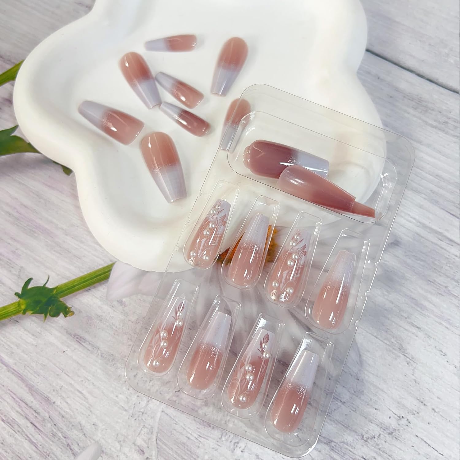24Pcs Long Coffin White French Tip Press on Nails Glossy Finish Fake Nails with White Pearls and Flowers Design Cute Acrylic False Nails Full Cover Glue on Nails Long Ballet Stick on Nails for Women