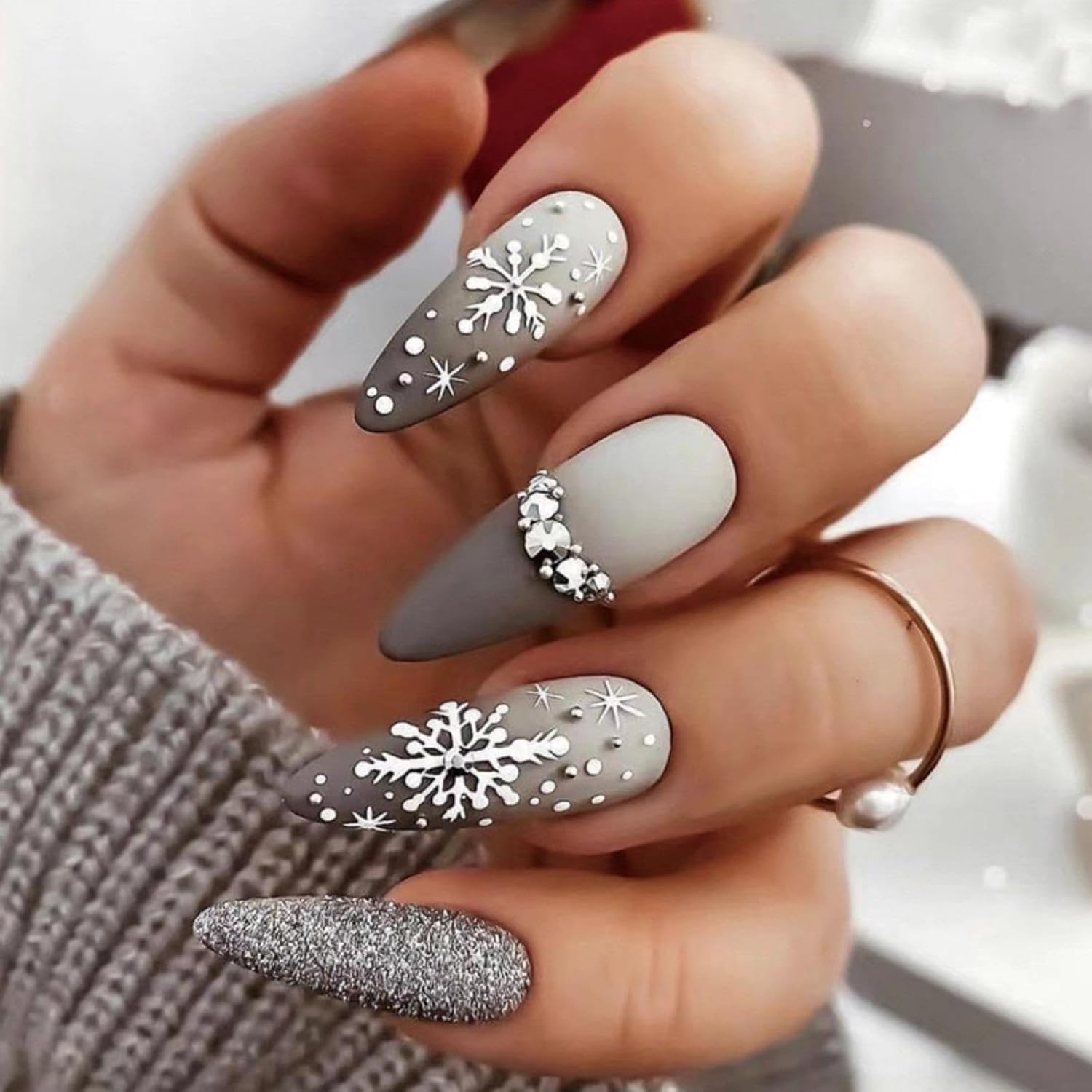 Snowflake Crystal Embossed Nails with Shine