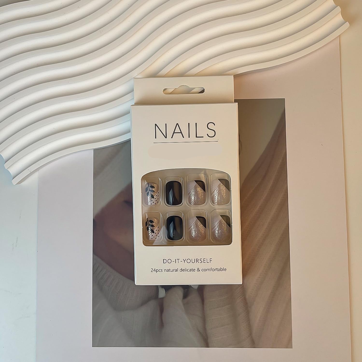 Chic Red Medium Length Press On Almond Nails Easy Apply-Free Shipping - Lady Luana Luxe Nails