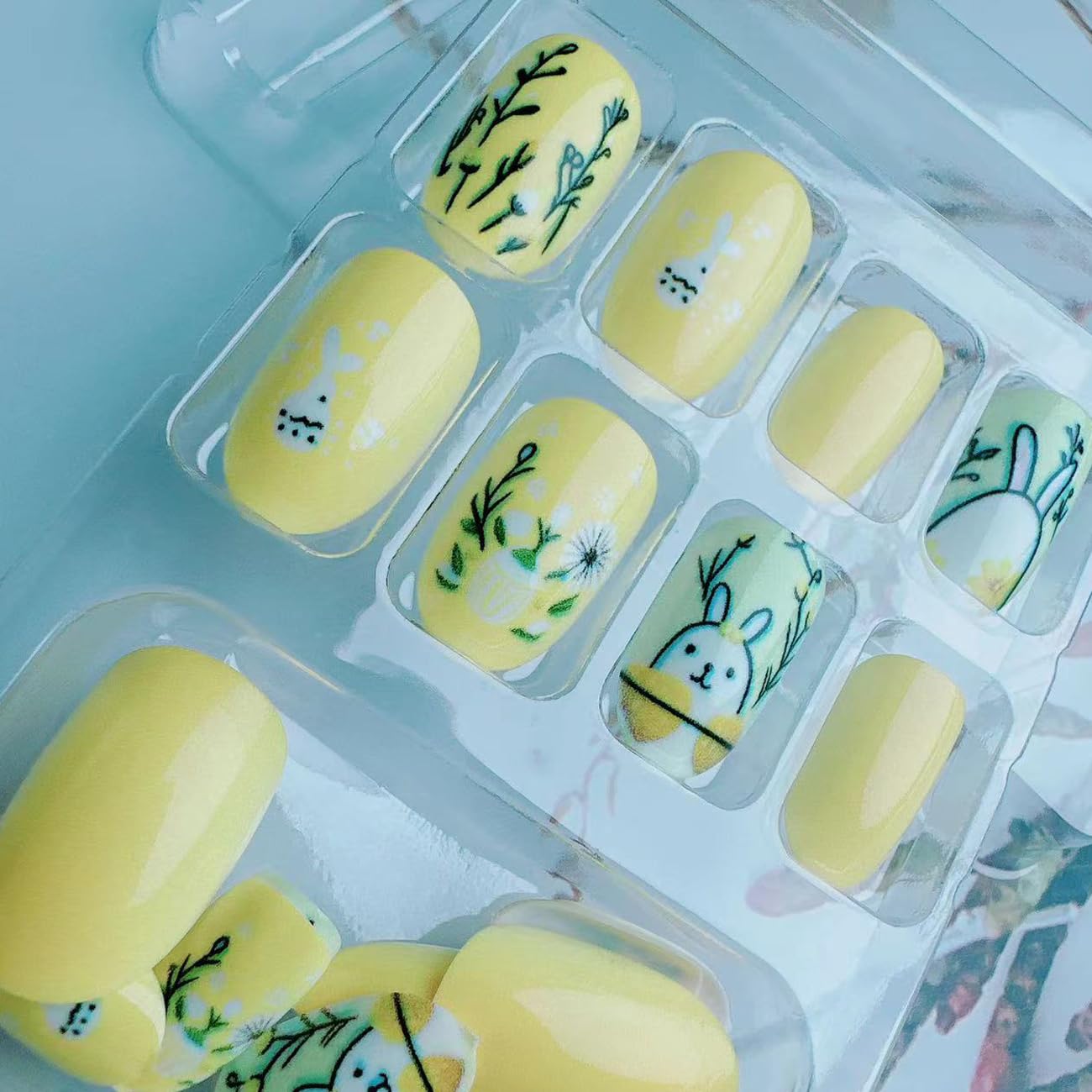 Easter Press On Nails Short Fake Nails with Glue Rabbit Eggs Pattern Design Flower False Nails Easter Press Ons Cute Bunny Stick on Nails Artificial Nails Finger Manicure for Women 24Pcs