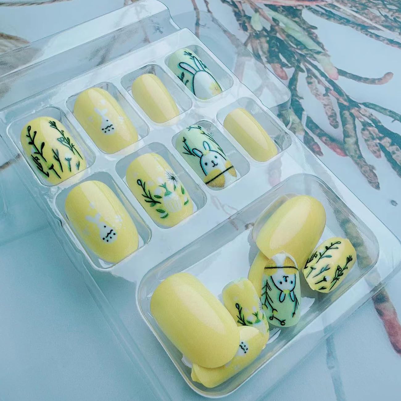 Easter Press On Nails Short Fake Nails with Glue Rabbit Eggs Pattern Design Flower False Nails Easter Press Ons Cute Bunny Stick on Nails Artificial Nails Finger Manicure for Women 24Pcs