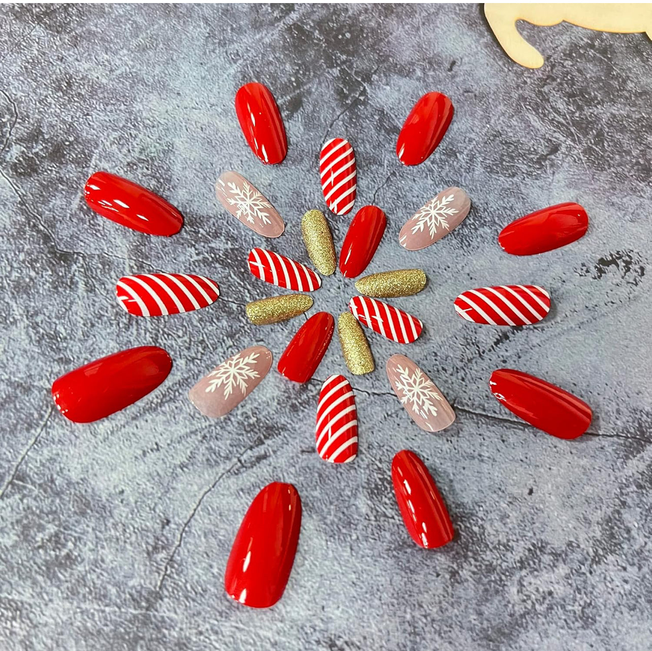 Candy Stripe Snowflake Glitter Press-On Nails Christmas False Nails – Free Shipping