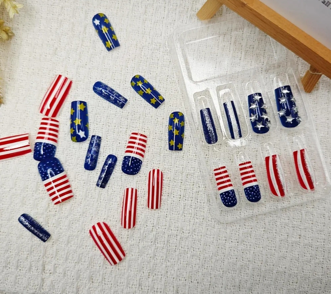 Stylish Patriotic Rhinestone Stars and Stripes Press-On Nails Fake Artificial Nails 24 Pcs – Free Shipping
