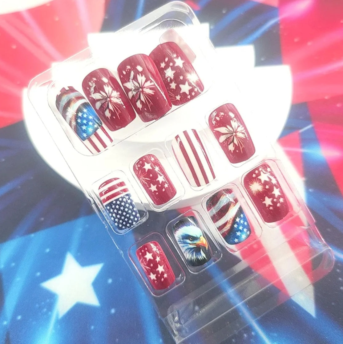 Patriotic Eagle USA Flag Press-On Nails Fake Artificial Nails 24 Pcs – Free Shipping