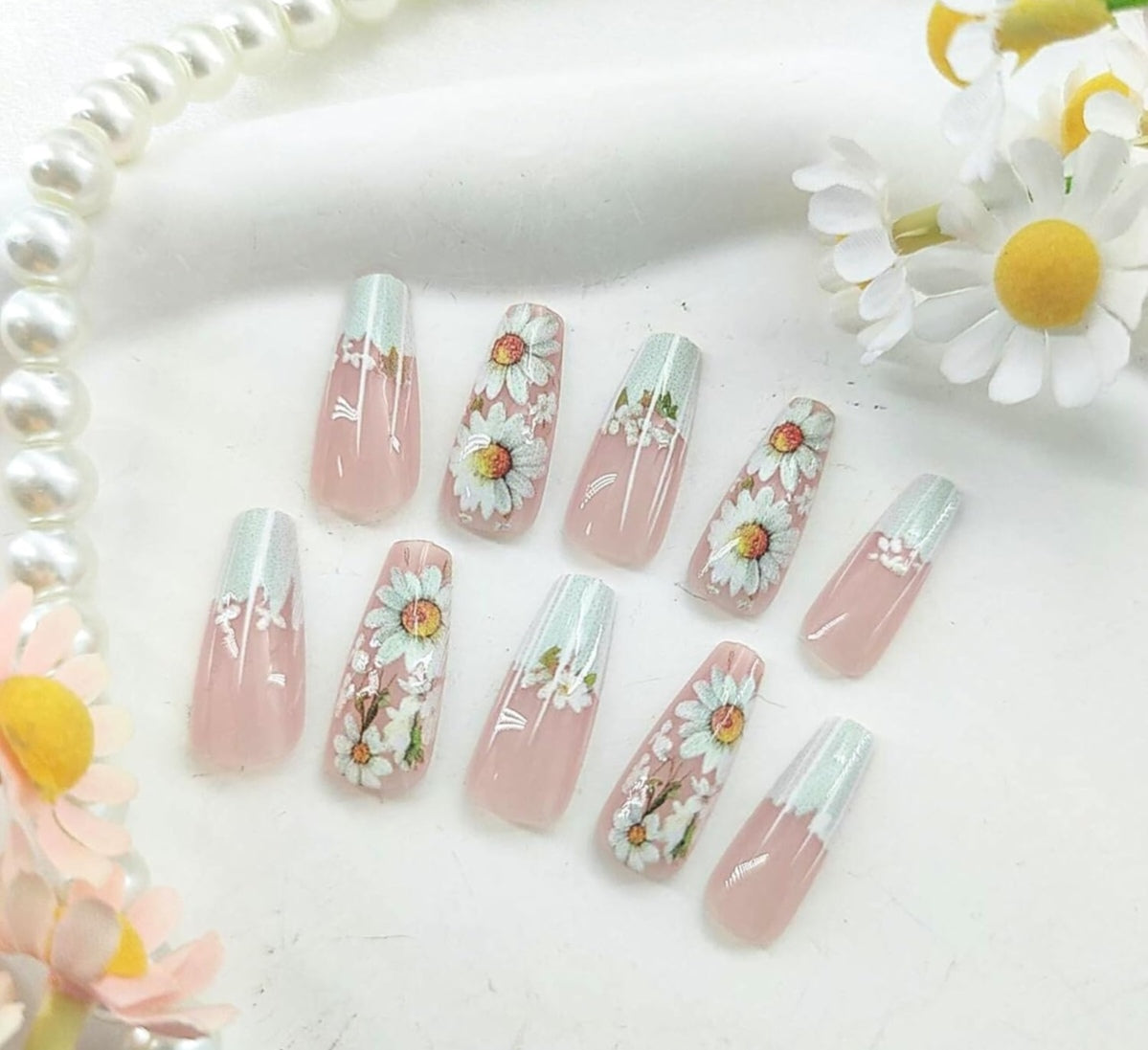 Cute Daisy Floral French Tip Press-On Nails Fake Nails 24 Pcs - Free Shipping
