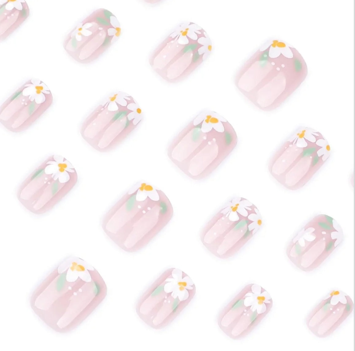 Spring Daisy Floral Tips Press-On Nails Fake Artificial Nails 24 Pcs – Free Shipping