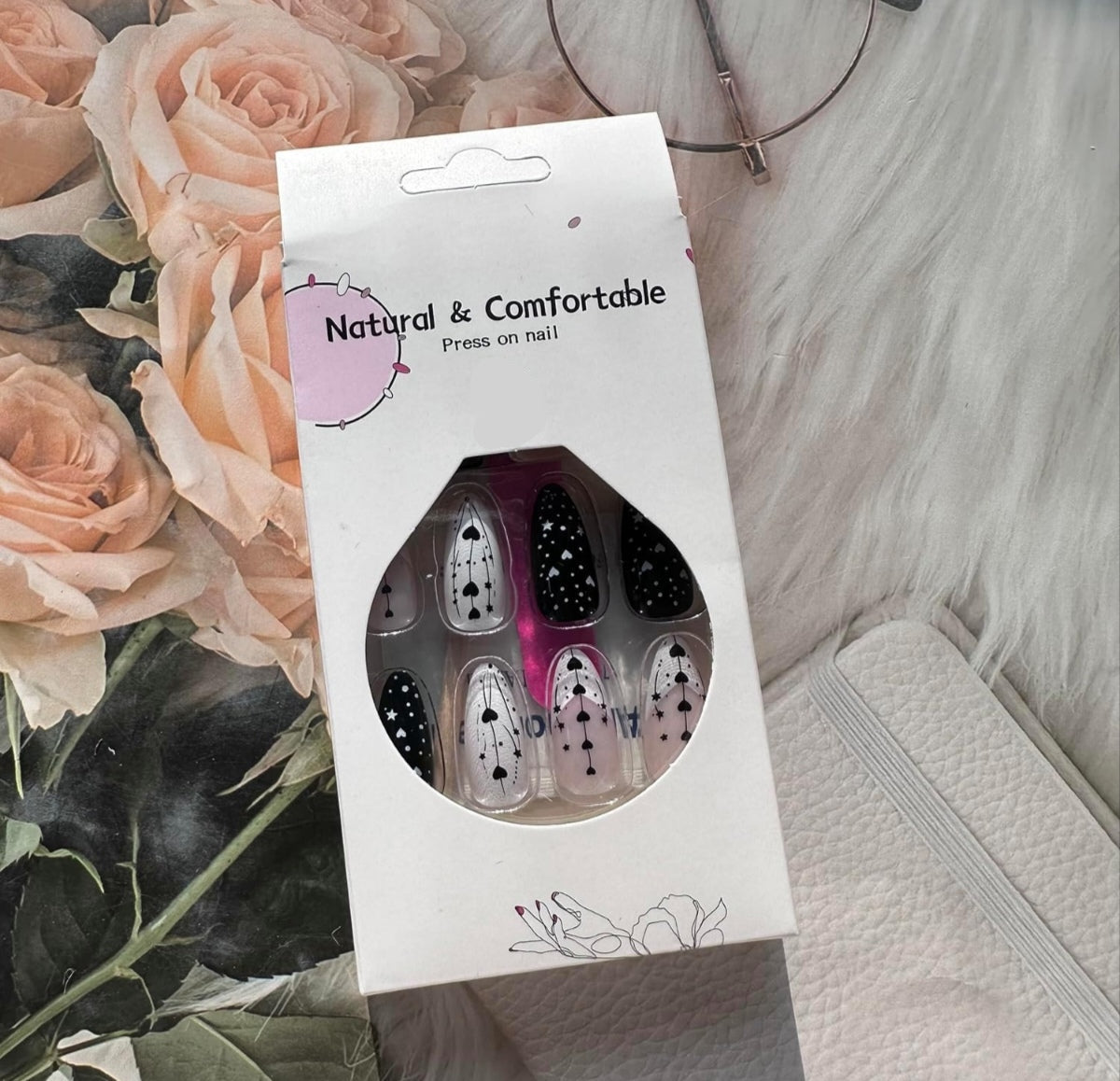 Chic Black White Heart Star Valentine's Press-On Nails Acrylic False Nails-Free Shipping