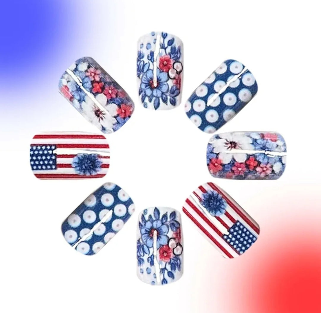 Chic Patriotic Floral Flag Press-On Nails Fake Artificial Nails 24 Pcs – Free Shipping