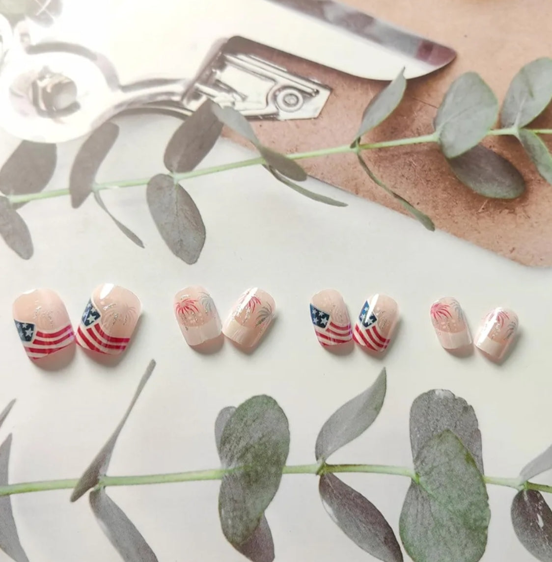 Chic Patriotic Fireworks American Flag French Tip Press-On Nails Fake Artificial Nails 24 Pcs-Free Shipping