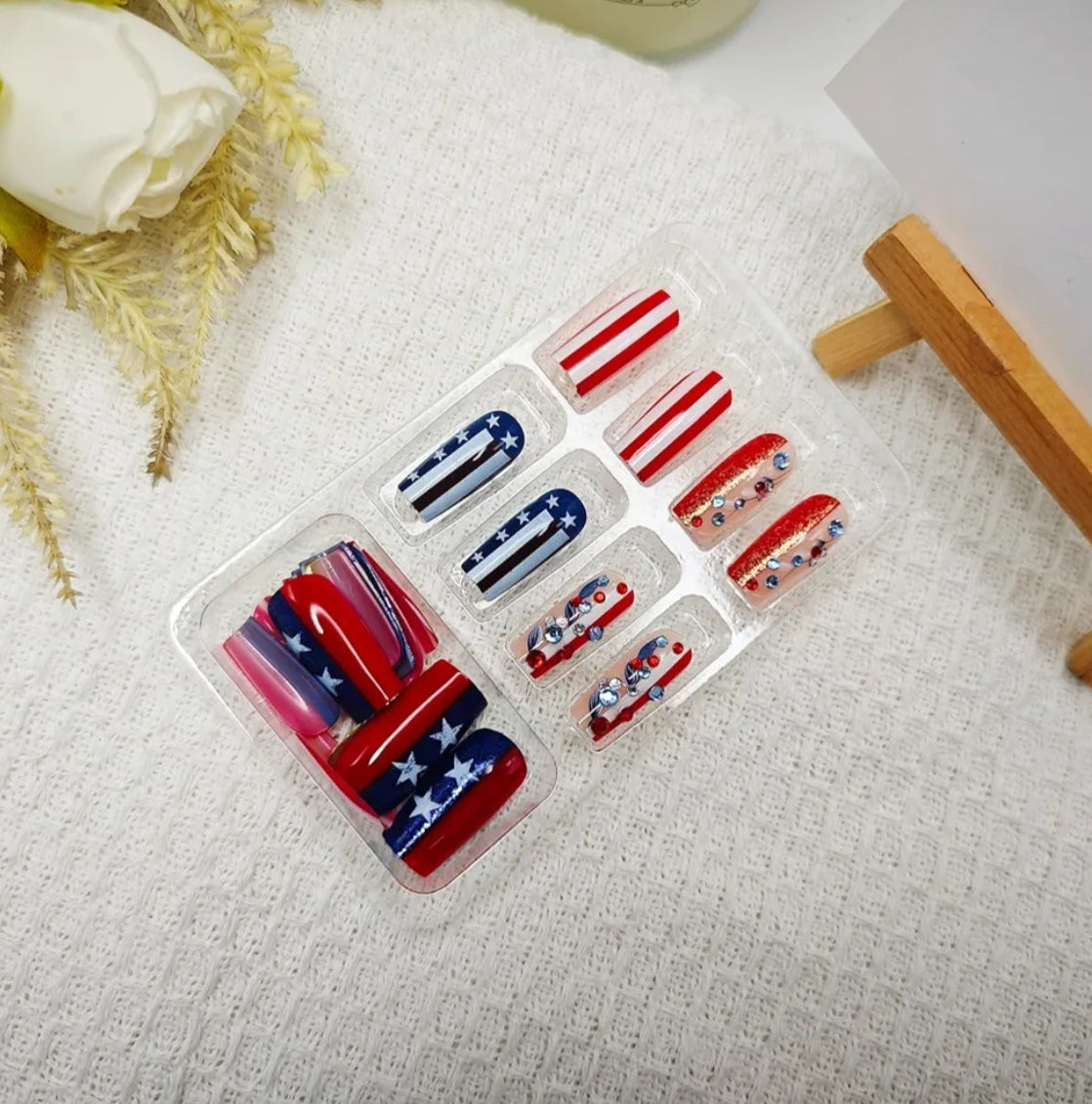 Elegant American Flag Glitter Star Stripes Press-On Nails Fake Artificial Nails 24 Pcs – Free Shipping