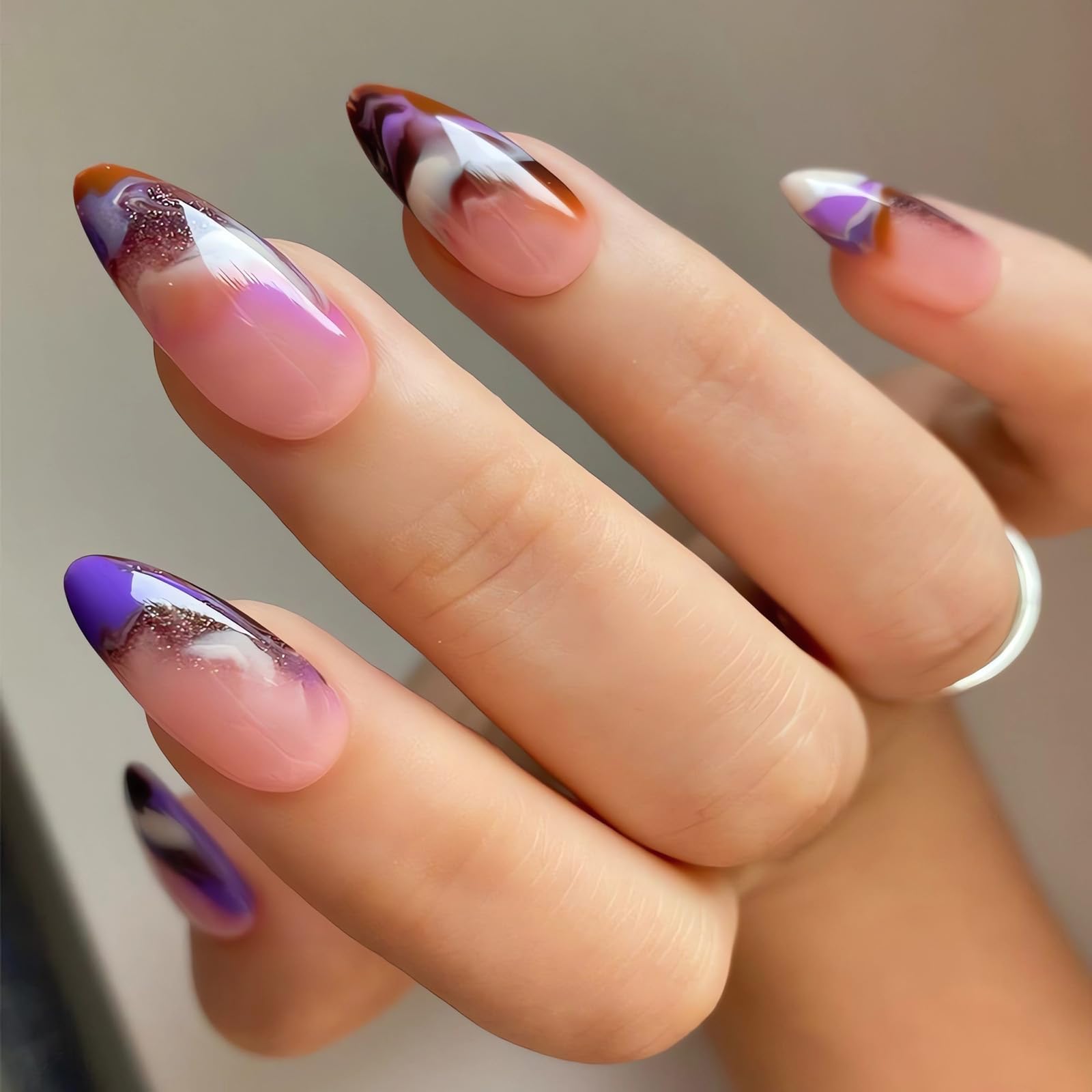 Leopard Press on Nails Almond Medium Fake Nails Gold Black Glue on Nails Full Cover Acrylic False Nail Tips Glossy Artificial Nails Medium Almond Stick on Nails for Women Manicure Decorations