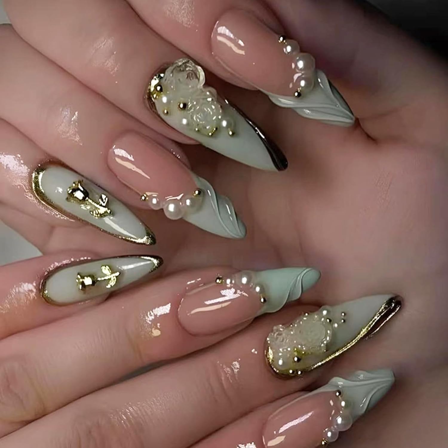 Long Press on Nails Stiletto Fake Nails with Designs 3D Gold Flower Stick on Nails Pearl False Nails White Floral Acrylic Nails Glossy Artificial Nails Full Cover Glue on Nails for Women 24Pcs