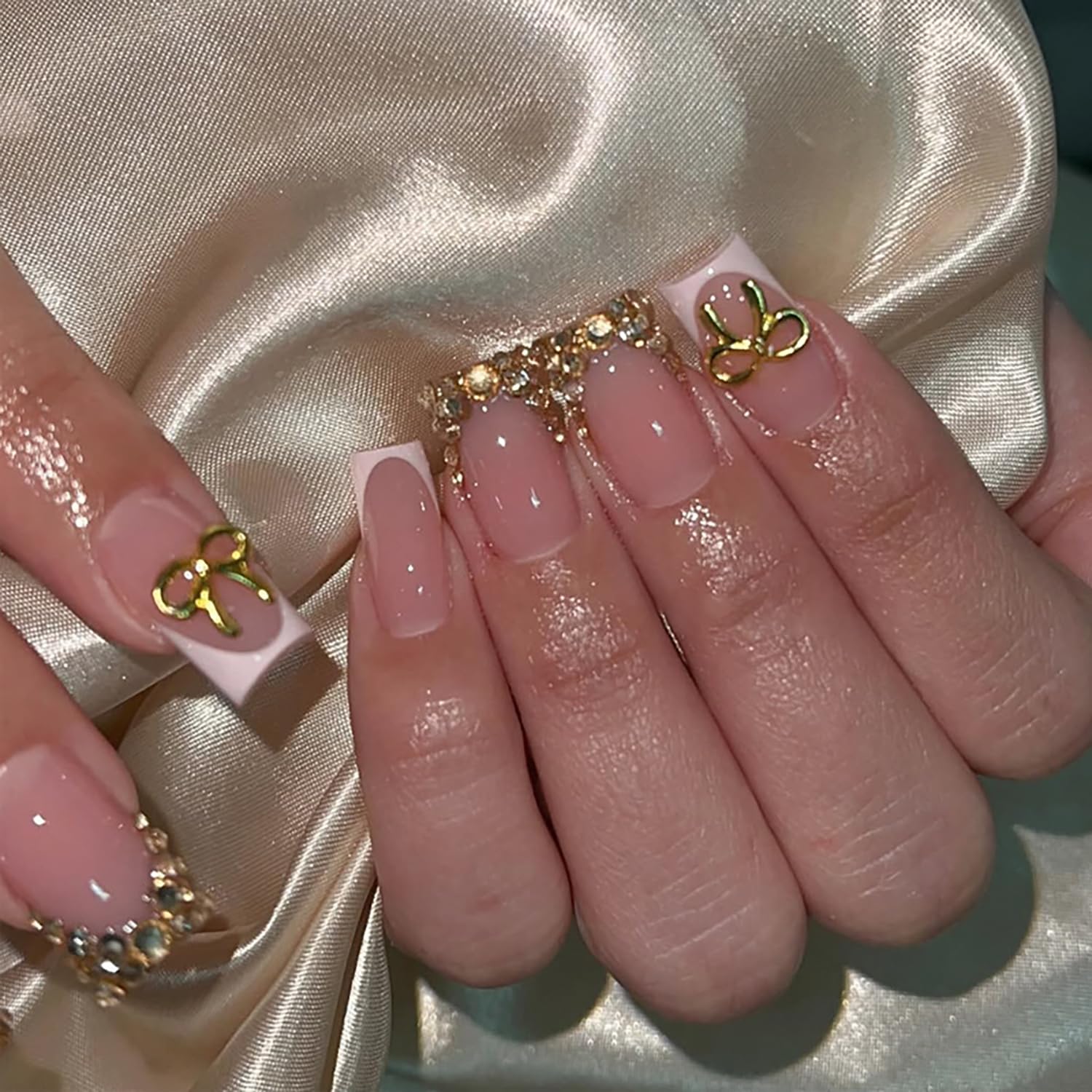 24Pcs White French Tip Press on Nails Short Square Fake Nails with Rhinestones Designs Glue on Nails Gold Bow Acrylic Nails Full Cover French False Nails Diamond Stick on Nails for Women Nail Art