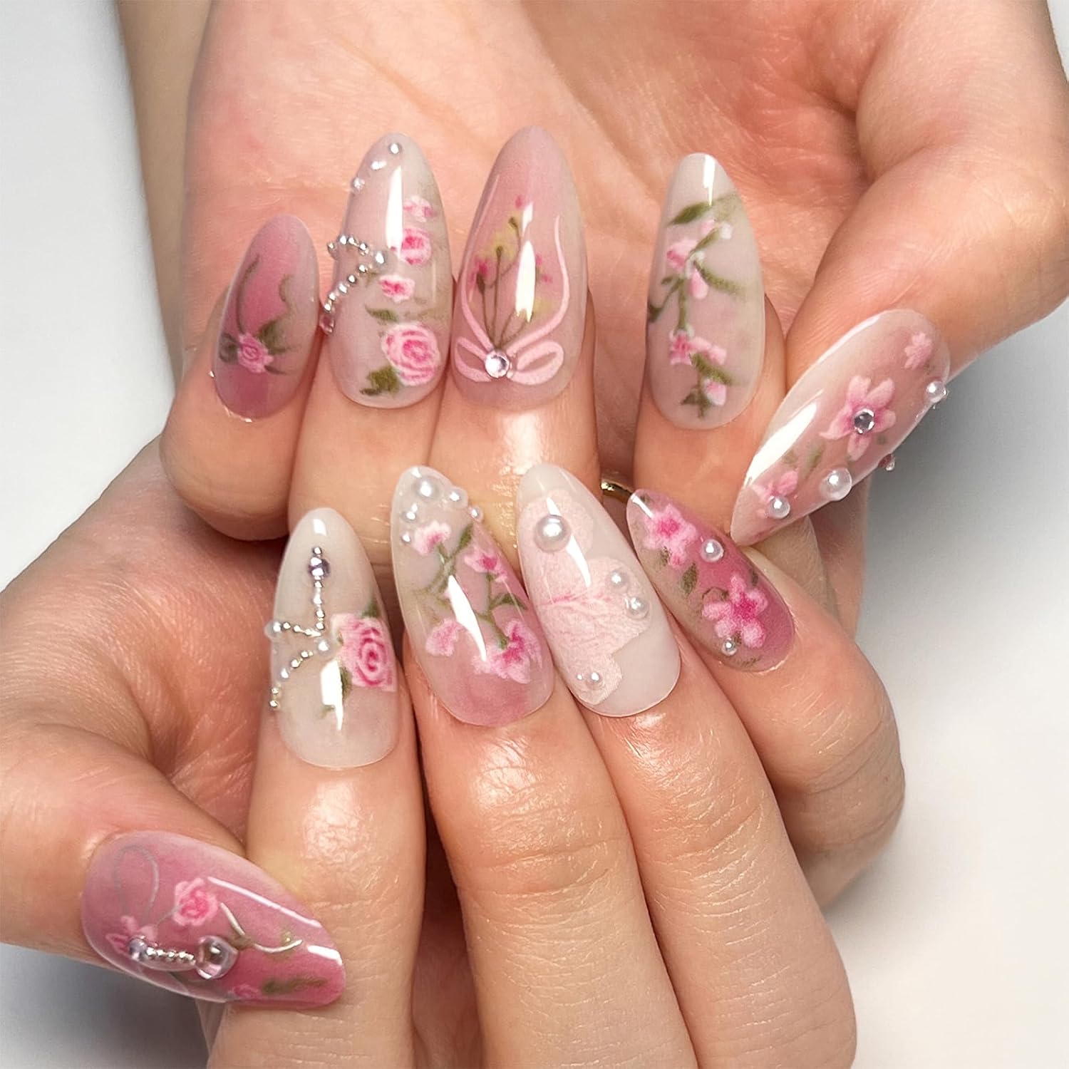 Peach Blossom Press on Nails Short Medium Almond Fake Nails with 3D Pearl Diamond Designs Pink Flower Full Cover Stick on Nails Pink White Gradient Glossy Acrylic Nails False Nails for Women 24Pcs