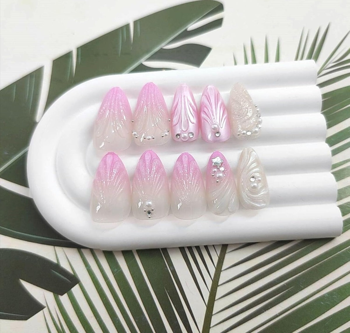 Stunning Pink Pearl 3D Seashell Rhinestones Press-On Nails Artificial Nails 24 Pcs – Free Shipping