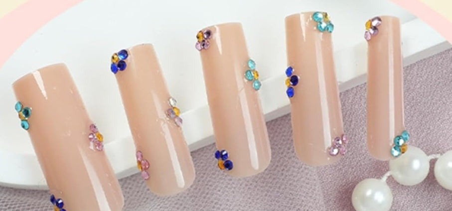 Elegant 3D Minimalist Floral Rhinestone Press-On Nails Artificial Nails 24 Pcs - Free Shipping