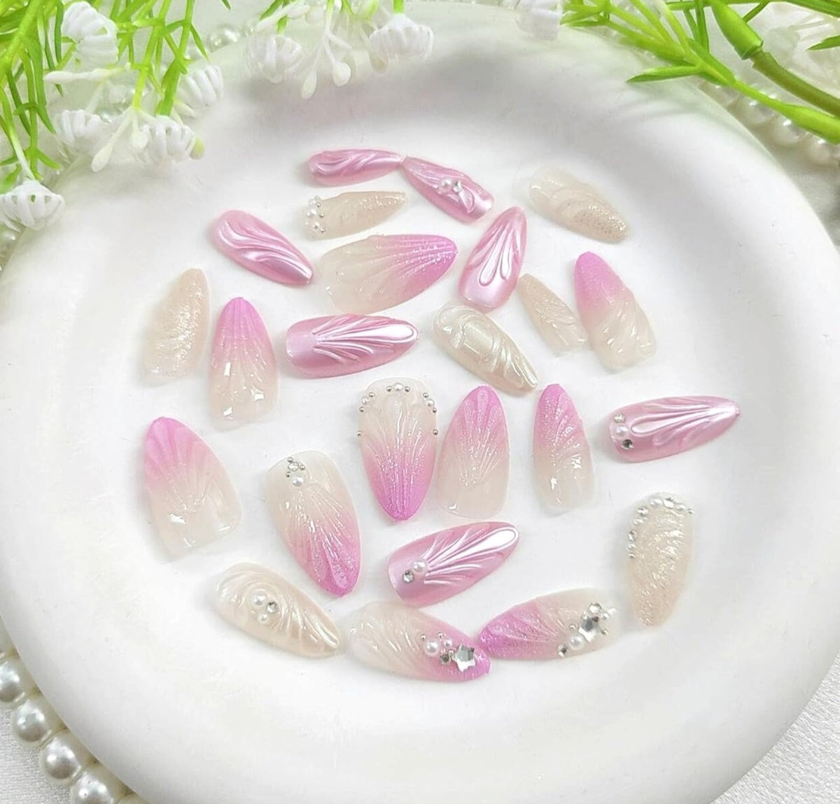 Stunning Pink Pearl 3D Seashell Rhinestones Press-On Nails Artificial Nails 24 Pcs – Free Shipping