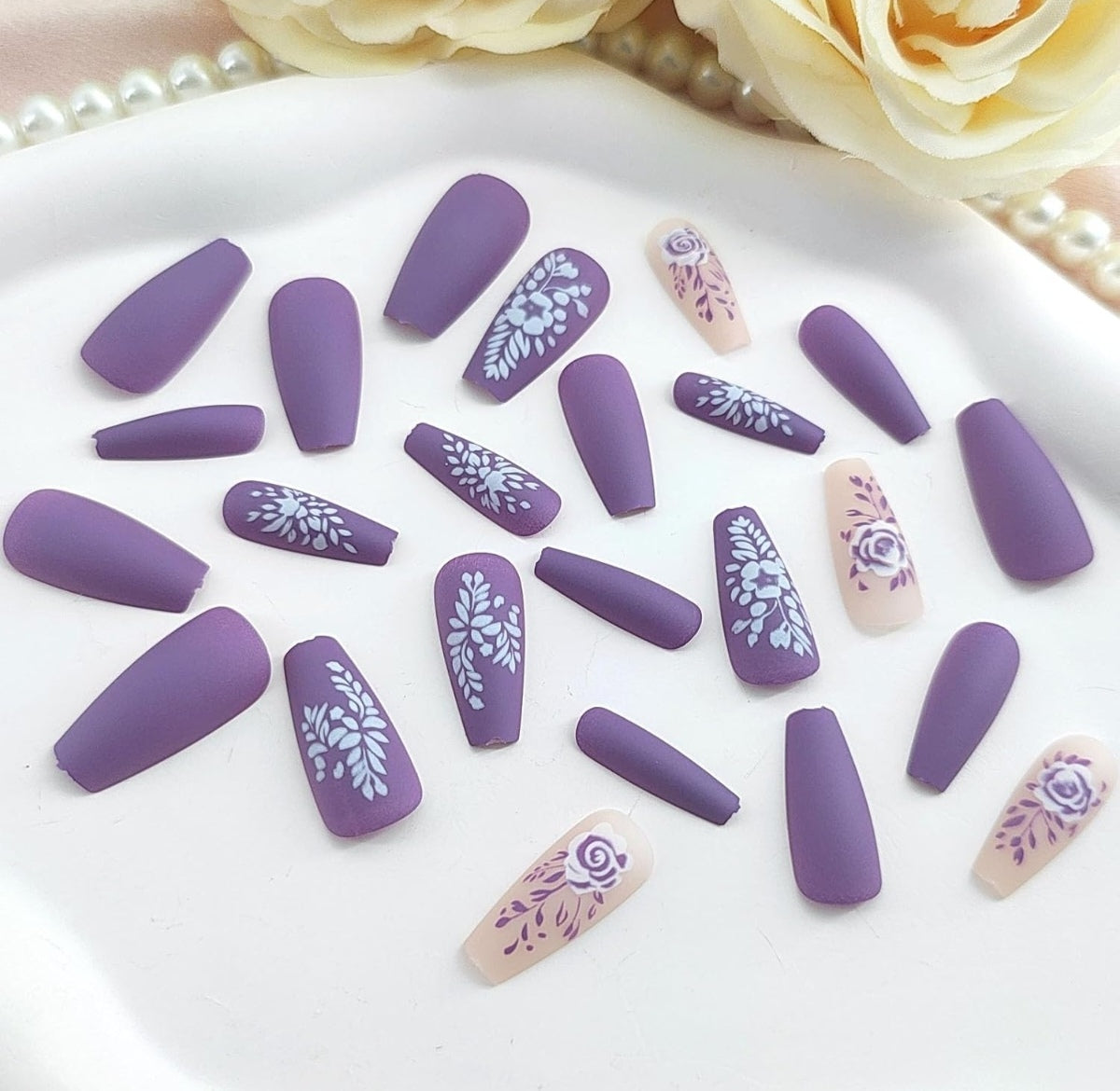 Elegant Purple Florals Press-On Nails Fake Artificial Nails 24 Pcs-Free Shipping