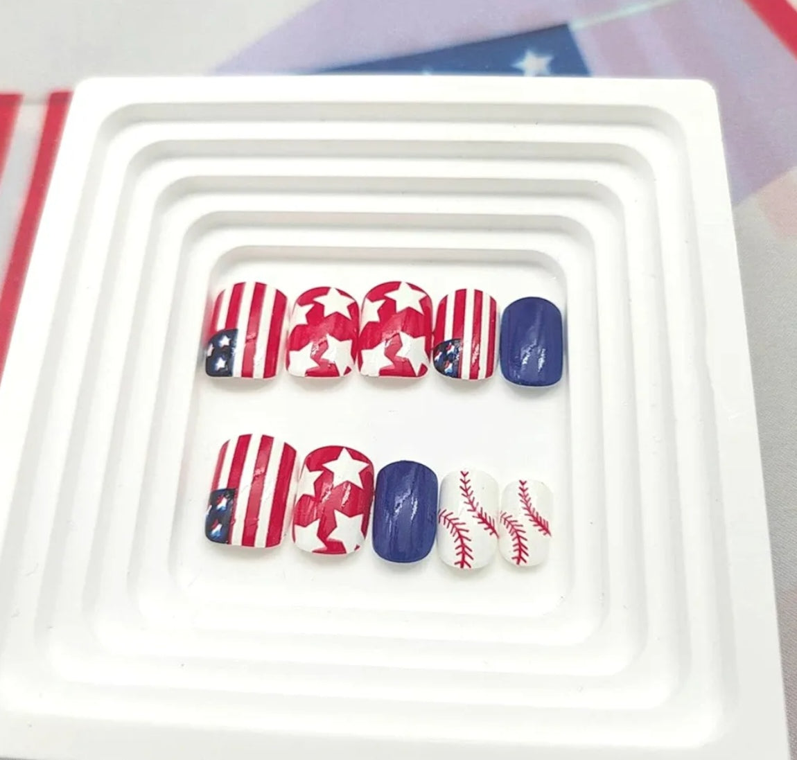 Stylish Patriotic Baseball American Flag Press-On Nails Fake Artificial Nails 24 Pcs-Free Shipping