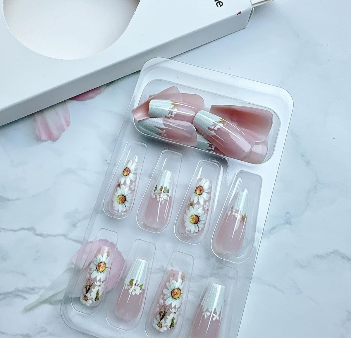 Cute Daisy Floral French Tip Press-On Nails Fake Nails 24 Pcs - Free Shipping