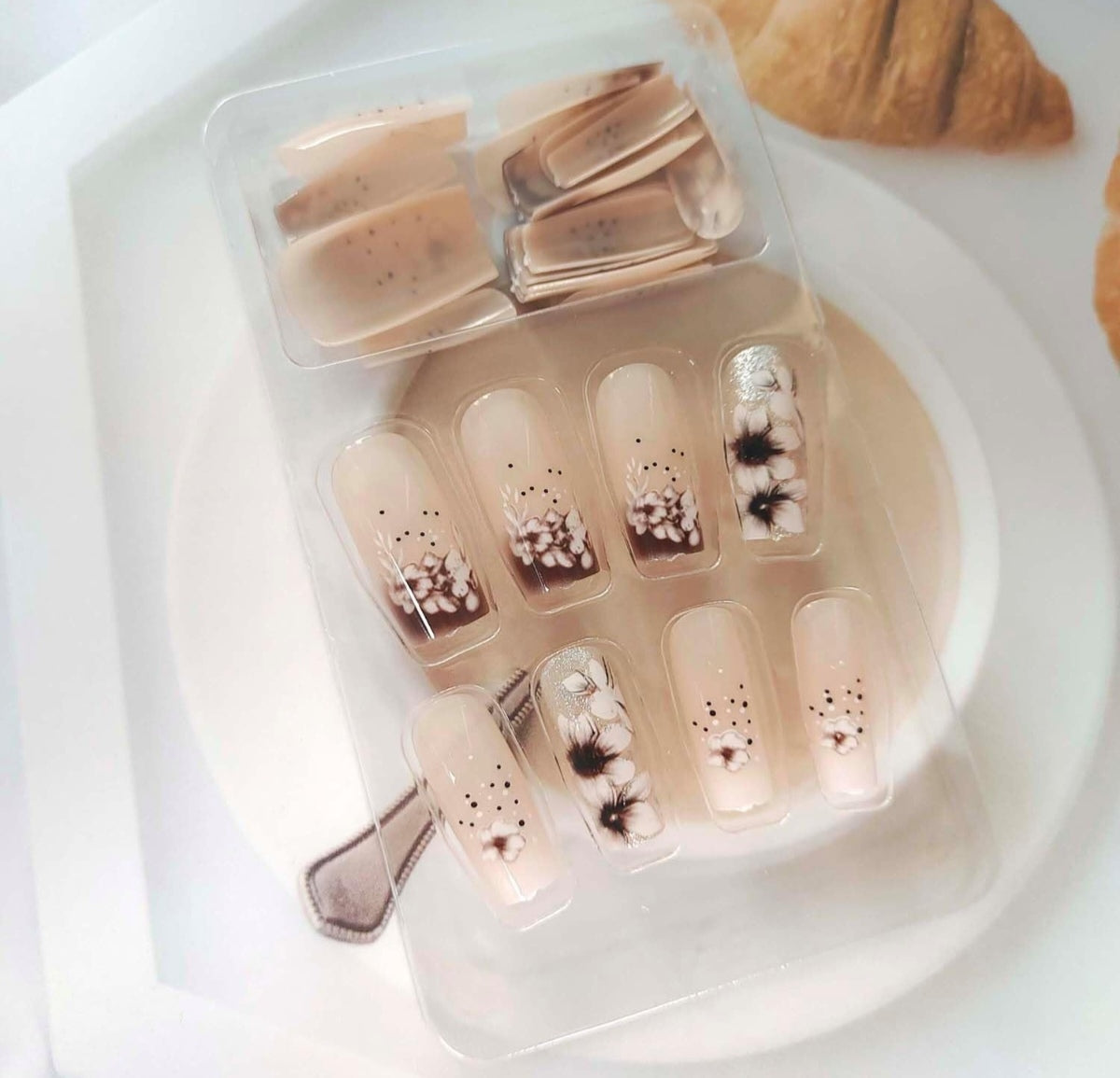 Floral Brown French Tip Press-On Nails Artificial Nails 24 Pcs - Free Shipping