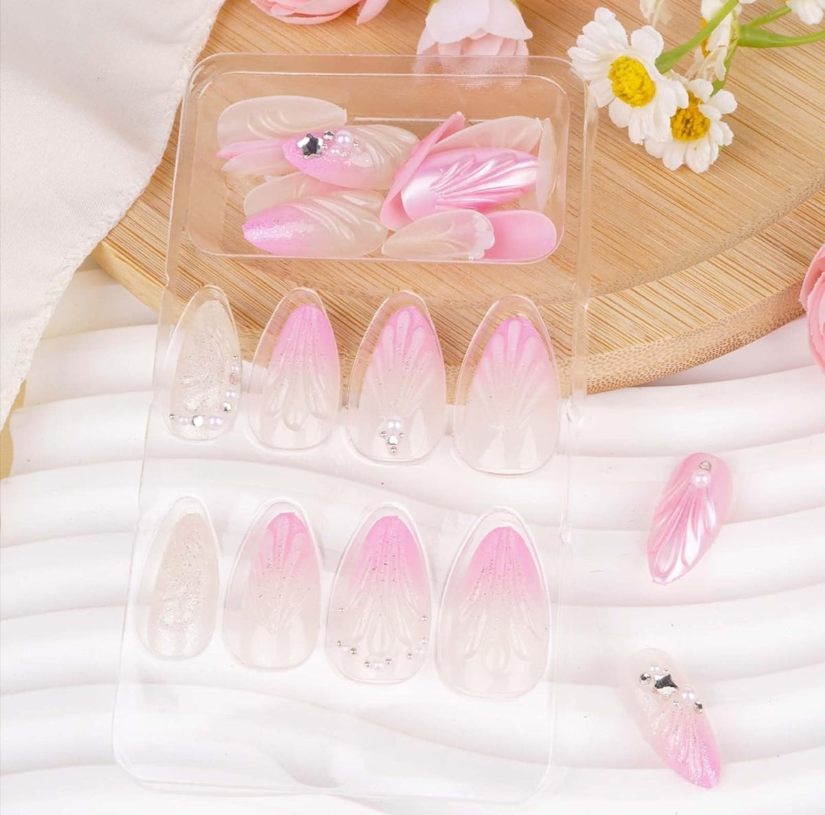 Stunning Pink Pearl 3D Seashell Rhinestones Press-On Nails Artificial Nails 24 Pcs – Free Shipping